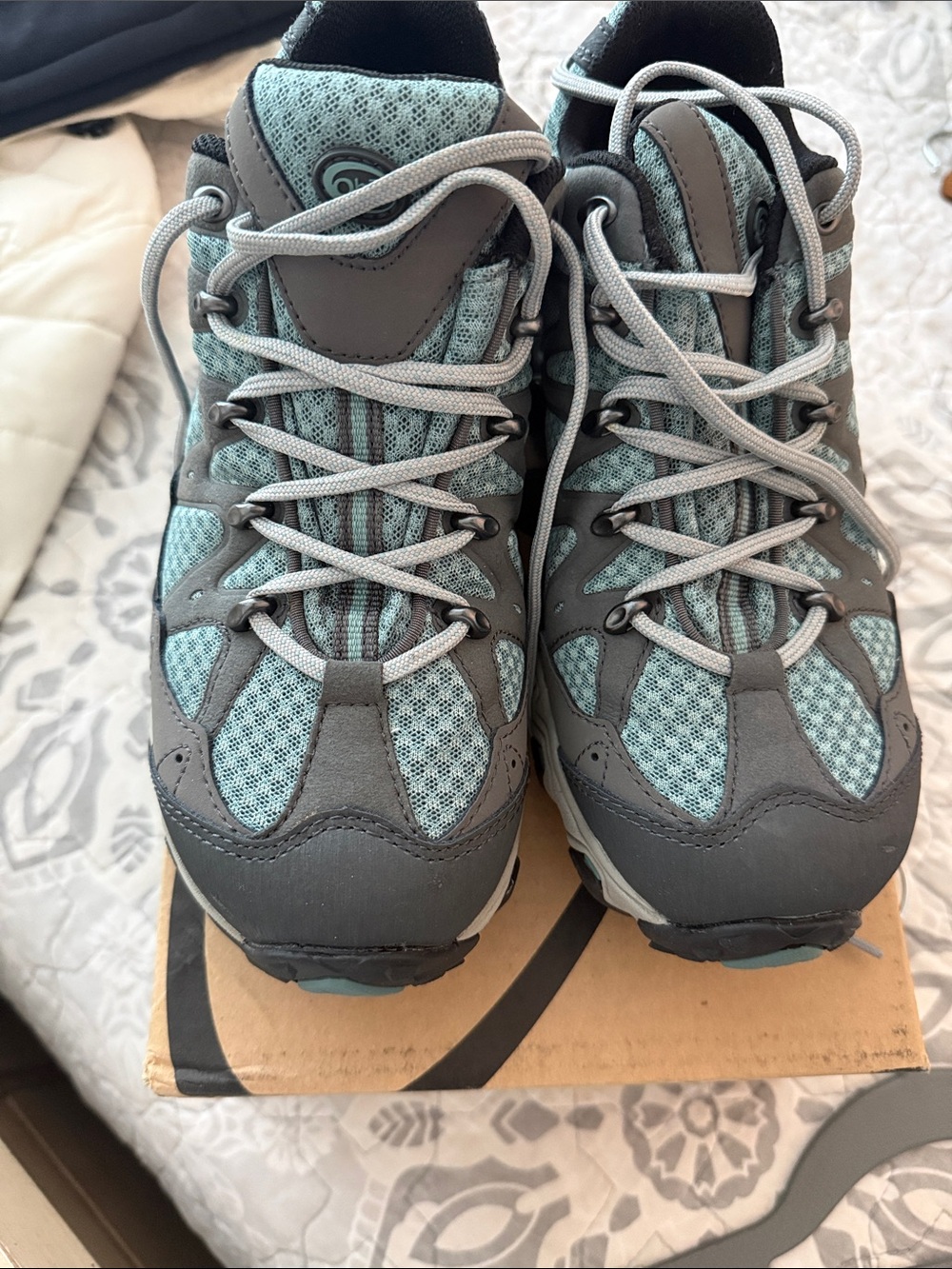 Women’s Breathable Teal & Gray Outdoor Shoes